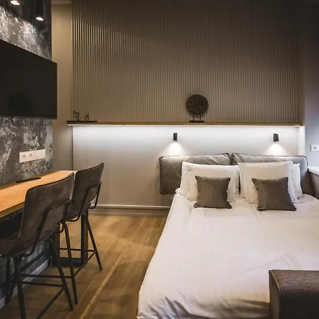 Convenient Designer Apartmán *